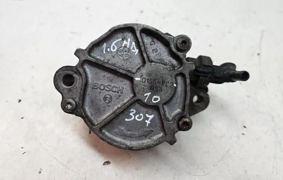 Peugeot 307 Vacuum pump D1562C2