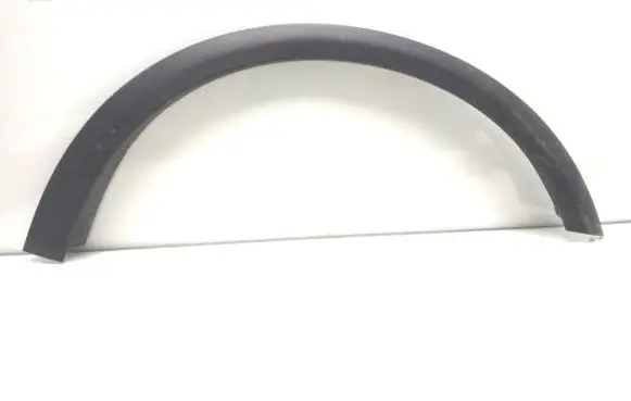 Fender trim (molding)