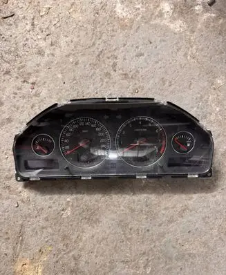 Volvo V70 Speedometer (instrument cluster) 064001781 PPT40