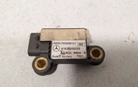 Mercedes-Benz ML W163 Airbag deployment crash/impact sensor A1638200226