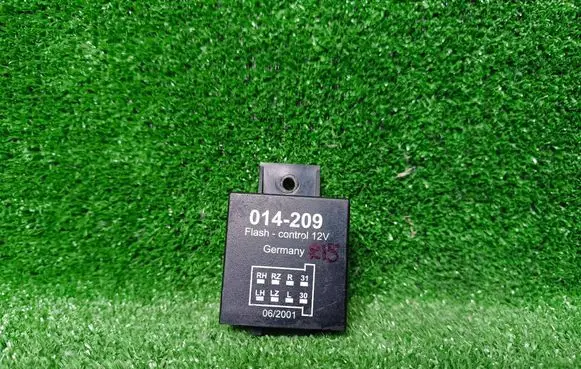 Toyota Avensis T220 Tow bar relay 014209 014-209