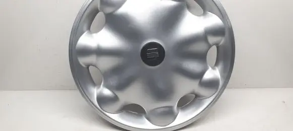 Seat Ibiza II (6k) R14 wheel hub/cap/trim 6K0601147F
