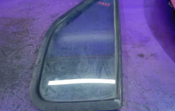 Opel Movano A Front door window glass four-door