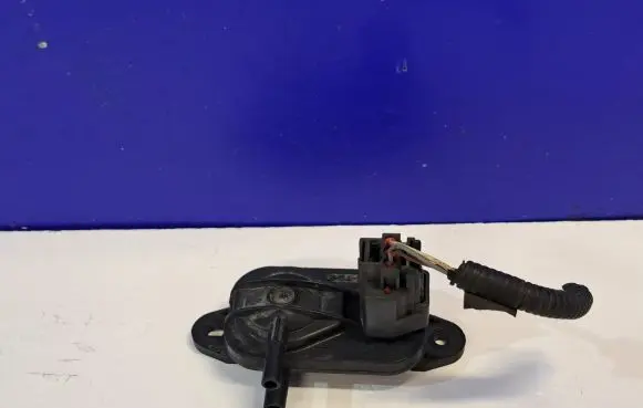 Volvo V70 Exhaust gas pressure sensor 3M5A5L200AA