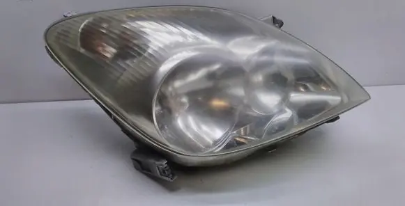 Toyota Corolla Verso E121 Headlight/headlamp
