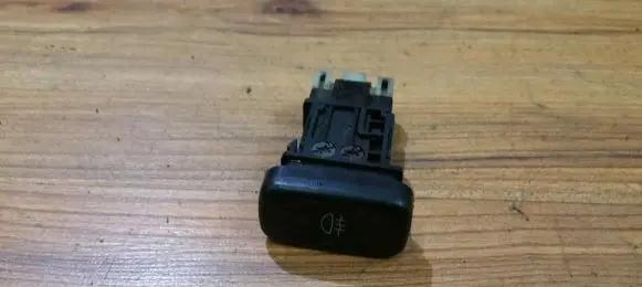 Nissan Primera Fog light switch 1y2t