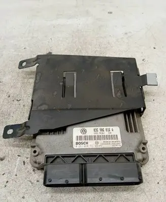 Volkswagen Touran I Engine control unit/module 03G906016A 1039S02834 0281010731