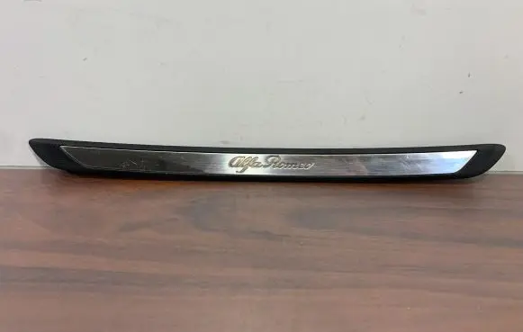 Alfa Romeo Stelvio Rear sill trim cover