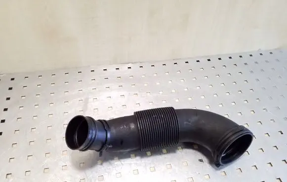 Audi Q7 4L Air intake duct part 7L6129627F