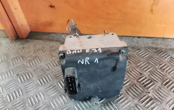 BMW 5 E39 ABS Pump 6797040