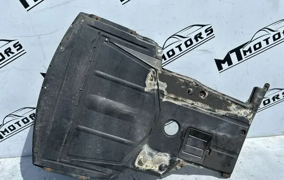 BMW 3 E46 Engine splash shield/under tray 8193818
