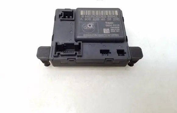 Mercedes-Benz Sprinter W906 Door control unit/module A9068204026