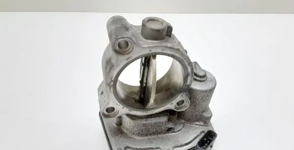 BMW 5 F10 F11 Throttle valve 7810752 13547810752