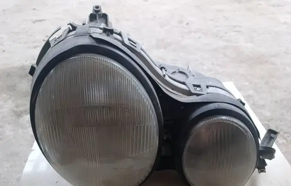 Mercedes-Benz E W210 Headlight/headlamp