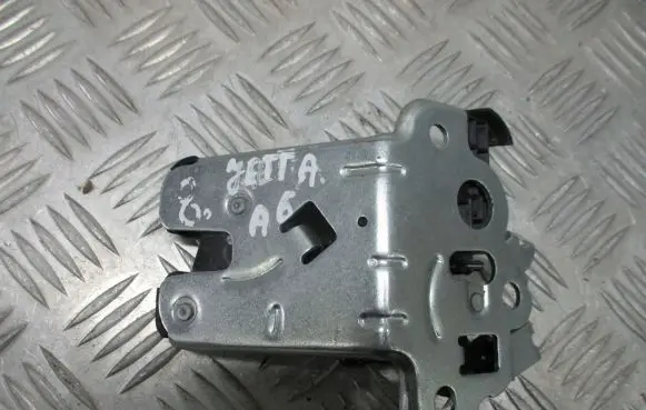 Volkswagen Jetta VI Tailgate/trunk/boot lock/catch/latch