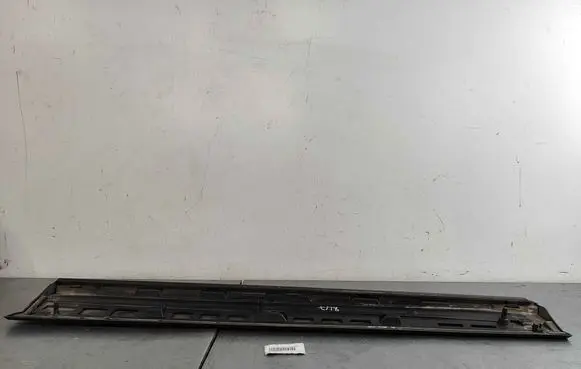 Audi Q2 - Front door trim (molding) 81a8539604w3