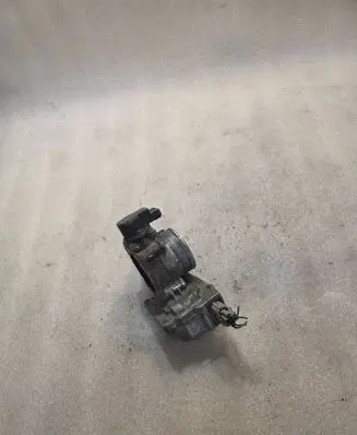 Mitsubishi Galant Throttle valve