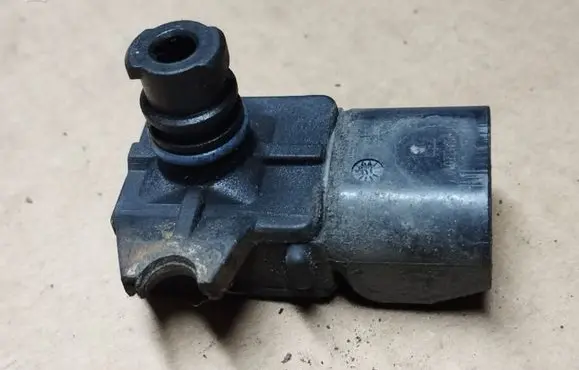 Dodge Caliber Air pressure sensor A07D15546