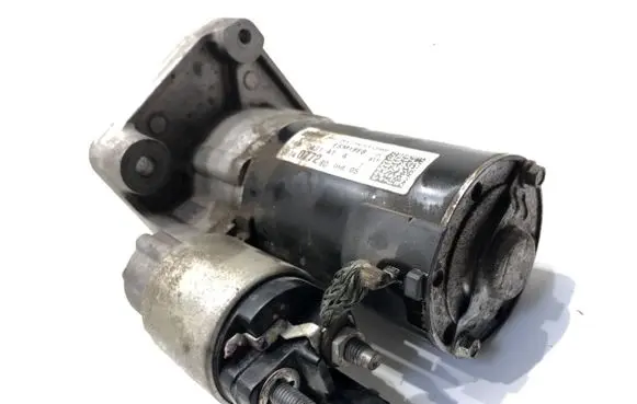 Peugeot 2008 I Starter motor 9674077280