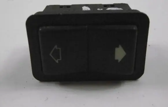 BMW 5 E39 Electric window control switch 8368974