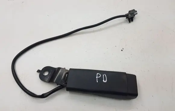 Chrysler 300 - 300C Front seatbelt buckle
