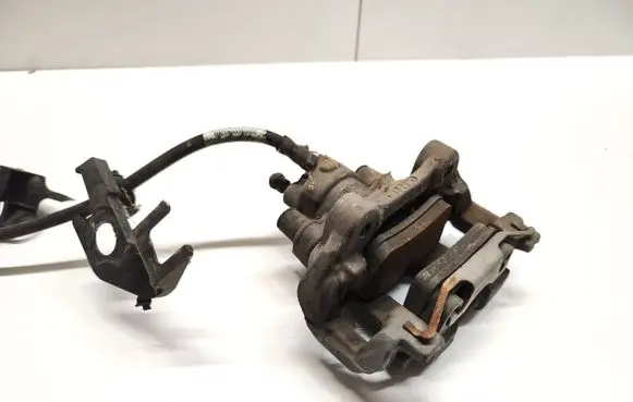 Mercedes-Benz GL X164 Rear brake caliper
