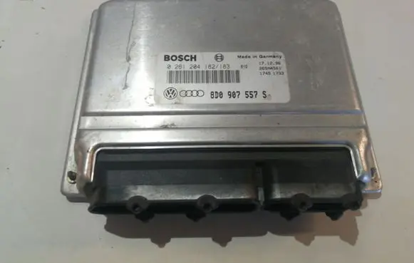 Audi A4 S4 B5 8D Engine control unit/module 8D0907557S 0262048283 17451733