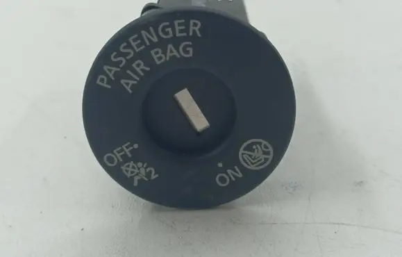 Nissan Qashqai Passenger airbag on/off switch 19411SD
