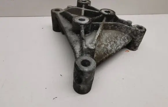 Ford Explorer VI A/C compressor mount bracket L1ME8D611BA