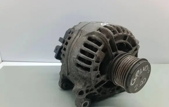 Mitsubishi Grandis Generator/alternator 06F903023F 0124525091