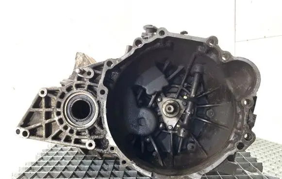 Hyundai Santa Fe Manual 5 speed gearbox 