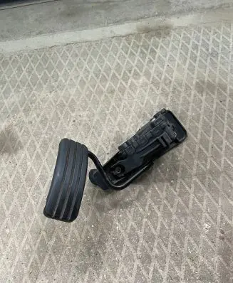 Renault Espace - Grand espace IV Accelerator throttle pedal 8200104482