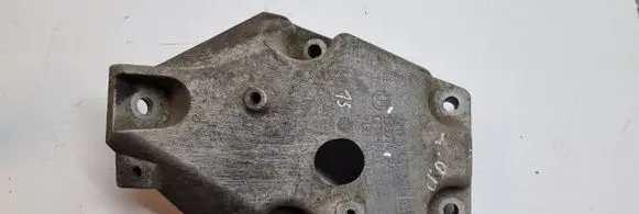 BMW X3 E83 Engine mounting bracket 138074