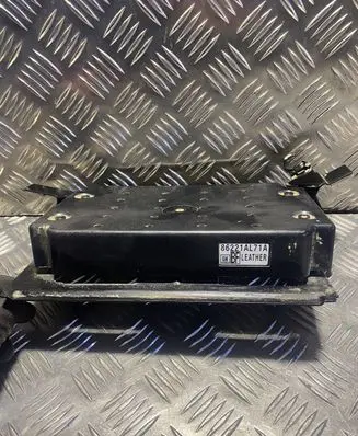 Subaru Legacy Sound amplifier 86221AL71A