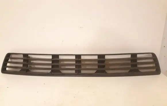 Audi A4 S4 B5 8D Front bumper lower grill 8D0807683
