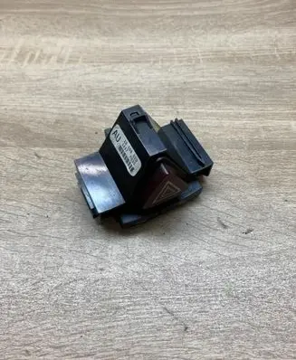 Opel Corsa D Hazard light switch 13189529