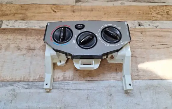 Opel Vivaro Climate control unit F964097K 69920001