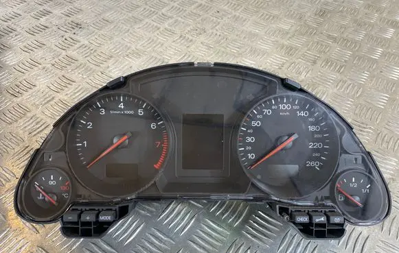 Audi A4 S4 B6 8E 8H Speedometer (instrument cluster) 8H0920930E 0263642115 2125370013