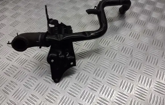 Audi A4 S4 B6 8E 8H Heater radiator pipe/hose 