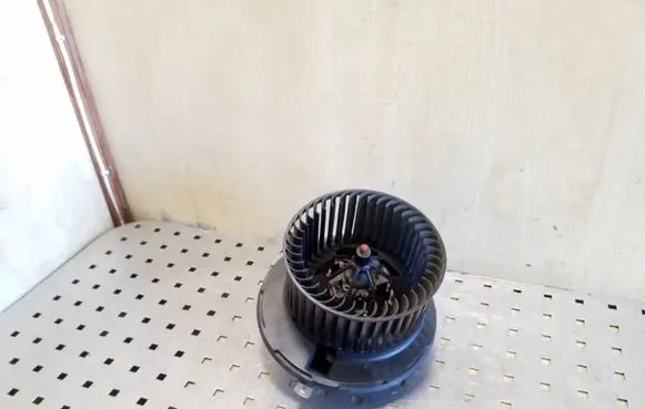 Volkswagen Eos Heater fan/blower 1K1819015A