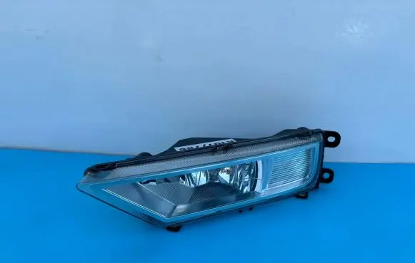 Volkswagen Tiguan Front fog light 5NA941699A