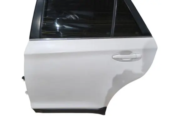Subaru Outback (BS) Rear door