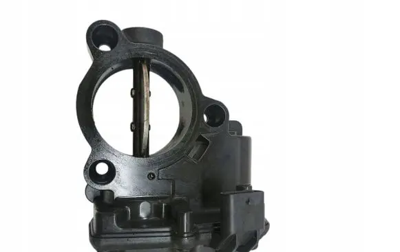 BMW 5 G30 G31 Throttle valve 8512452