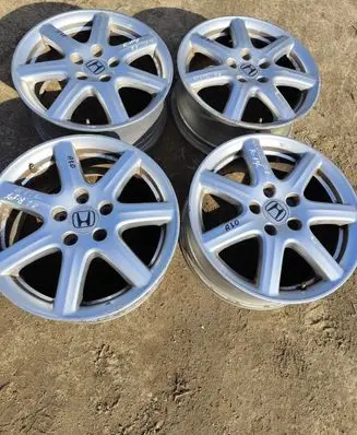 Honda Civic R17 alloy rim 