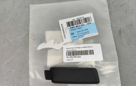 Audi A5 Cup holder pad/mat 8w18633014pk
