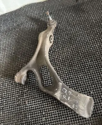 Audi Q7 4L Front lower control arm/wishbone 7L8407151K