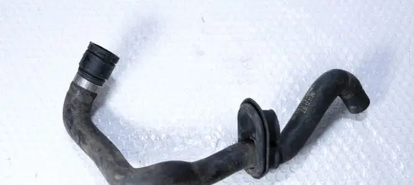 Audi A6 S6 C5 4B Engine coolant pipe/hose 4B0819371D