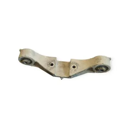 Subaru Legacy Rear differential/diff mount bracket 