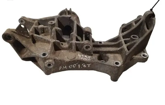 Audi A4 S4 B5 8D Engine mounting bracket 058145523D