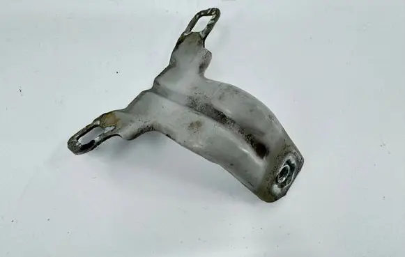 BMW 1 F20 F21 Fender mounting bracket